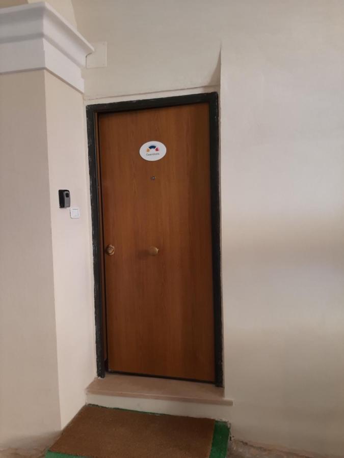Casa Vittoria Lägenhet Salerno Exteriör bild