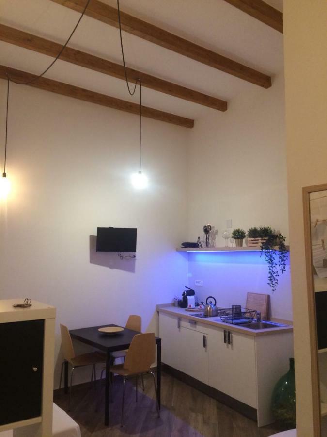 Casa Vittoria Lägenhet Salerno Exteriör bild